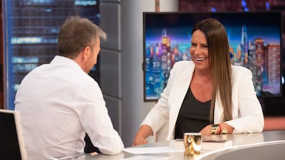 Karla Sofía Gascón, en la entrevista con Pablo Motos en 'El hormiguero'.