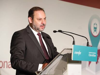 José Luis Ábalos, ministro de Fomento durante su intervención en el foro sobre Sector Ferroviario: Liberalización y Mercados Internacionales, organizado por Cinco Días y El País Economía.