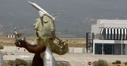 Una imagen de la entrada al aeropuerto de Castellón.