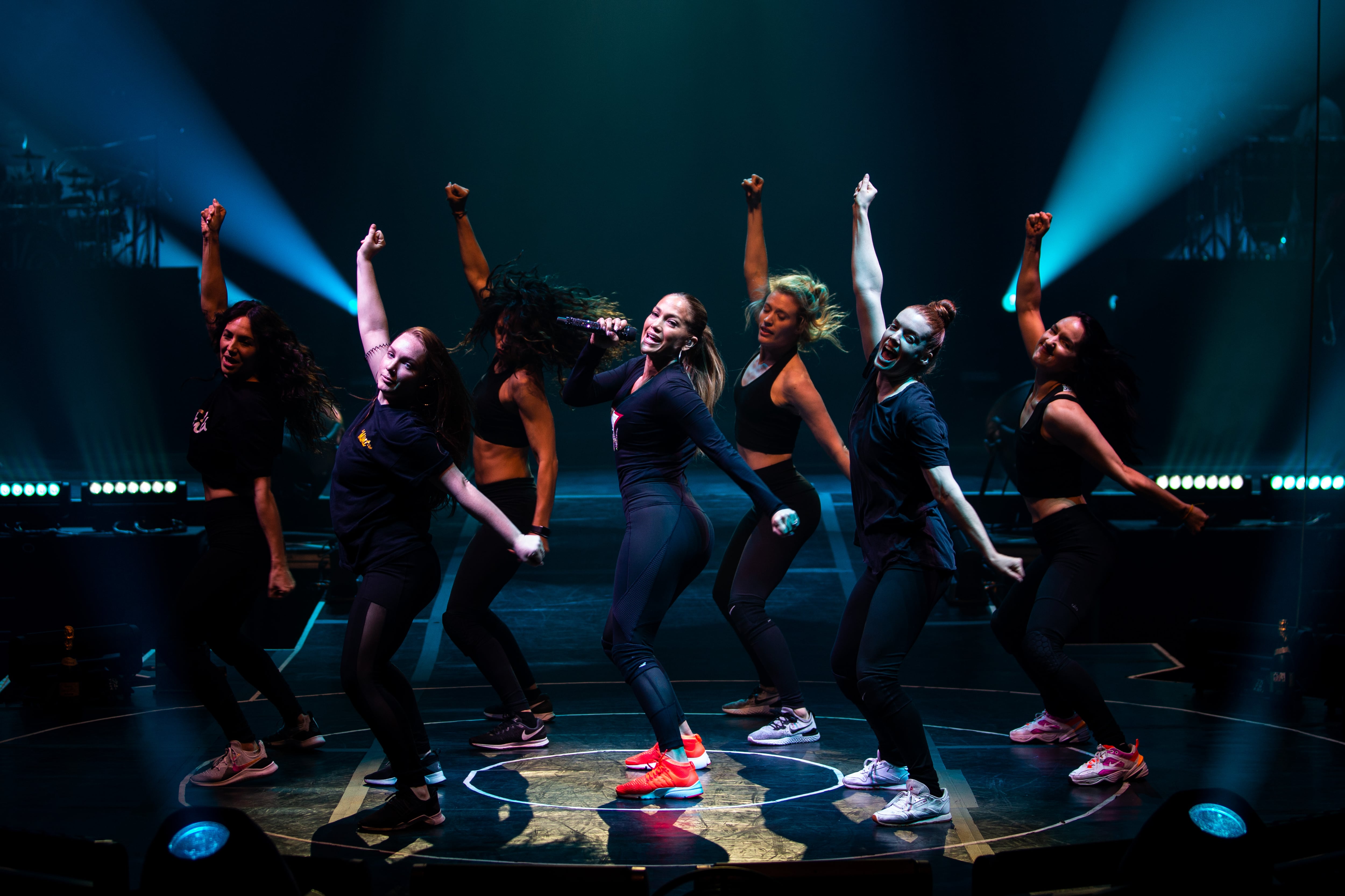 Jennifer Lopez en un ensayo para su gira de 2019 en mayo de ese año en los estudios Universal de Los Ángeles.