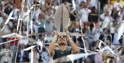 Carlos Alcaraz, tras ganar el Mutua Madrid Open de 2021.
