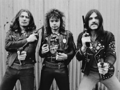 Incluso con los tres miembros originales de Motörhead muertos, el grupo de Lemmy no deja de aumentar la onda expansiva de su trascendencia. Y eso que al principio los críticos les despreciaron. Estos días se reeditan dos discos clave en su carrera,  Overkill  y  Bomber 