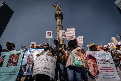 La protesta concluyó en el Ángel de la Independencia.