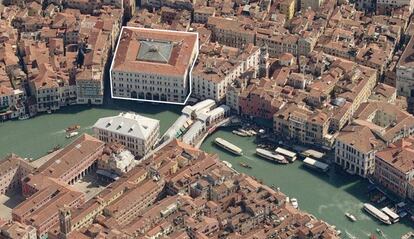 Palazzo veneciano del s.XVI, ahora convertido en un gran almacen.