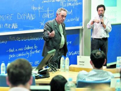 Ferran Adri&agrave; expone el caso de elBulli en ESADE.