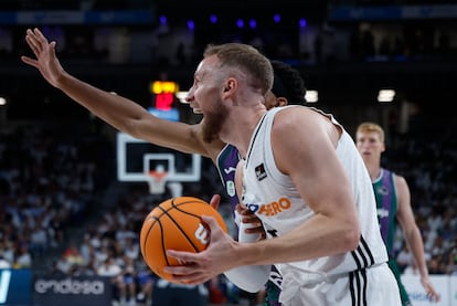 Musa, ante el Unicaja.