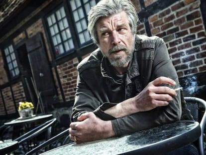 O noruegu&ecirc;s Karl Ove.