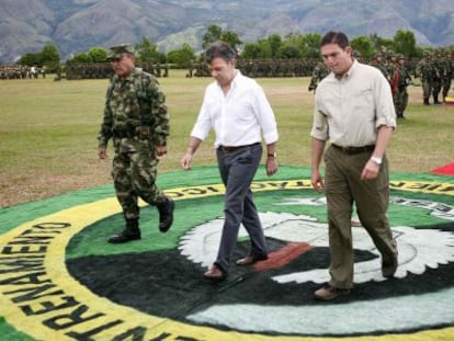 El presidente y el ministro de Defensa de Colombia.
