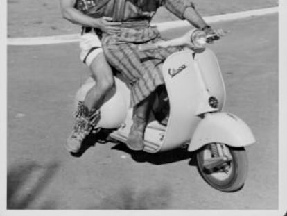 Stephen Boyd y Charlton Heston en los estudios Cinecittà, durante el rodaje de 'Ben-Hur' en 1959.