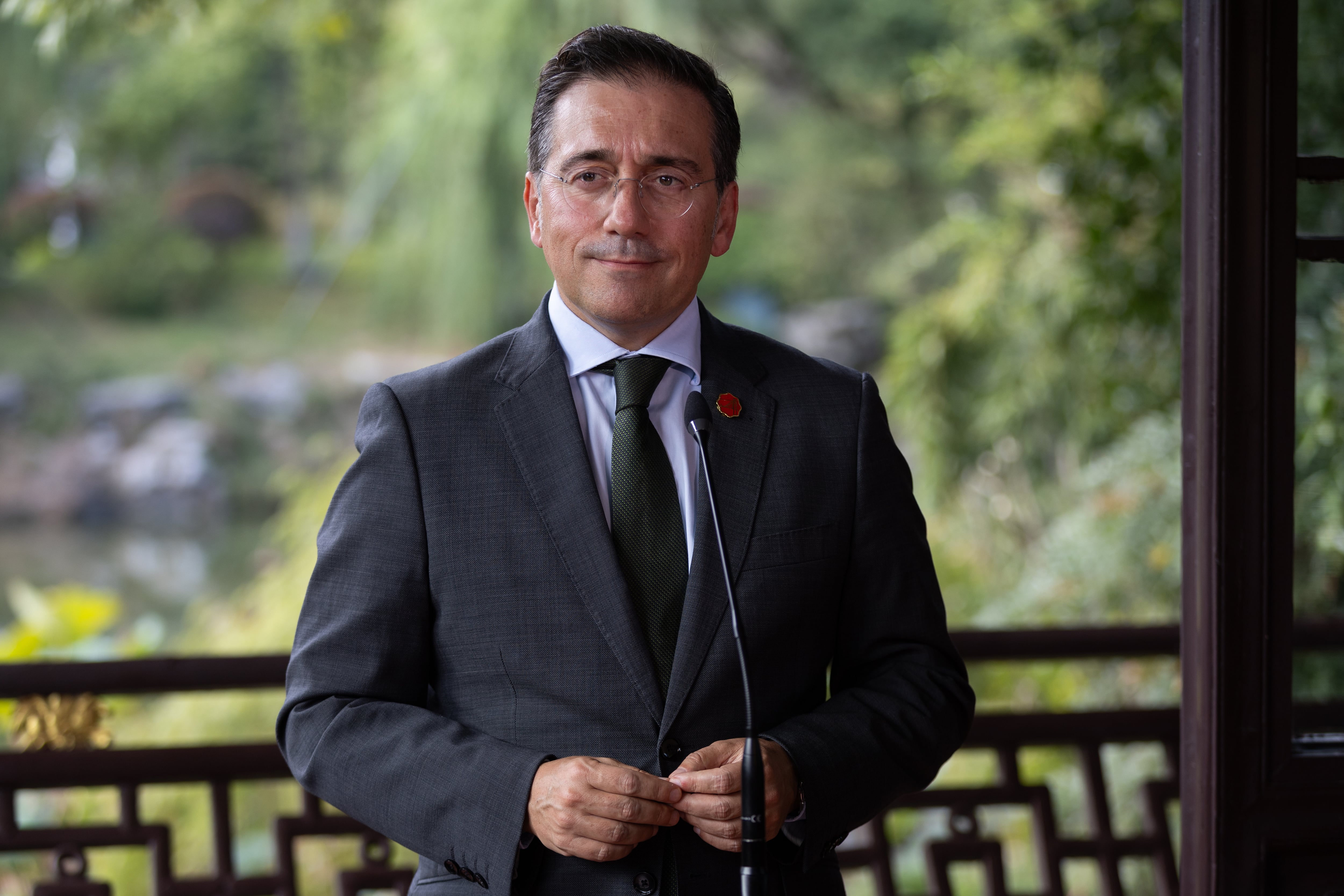 La asociación de diplomáticos se queja de la opacidad en la selección de embajadores