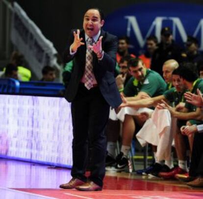 Chus Mateo, durante un partido con Unicaja