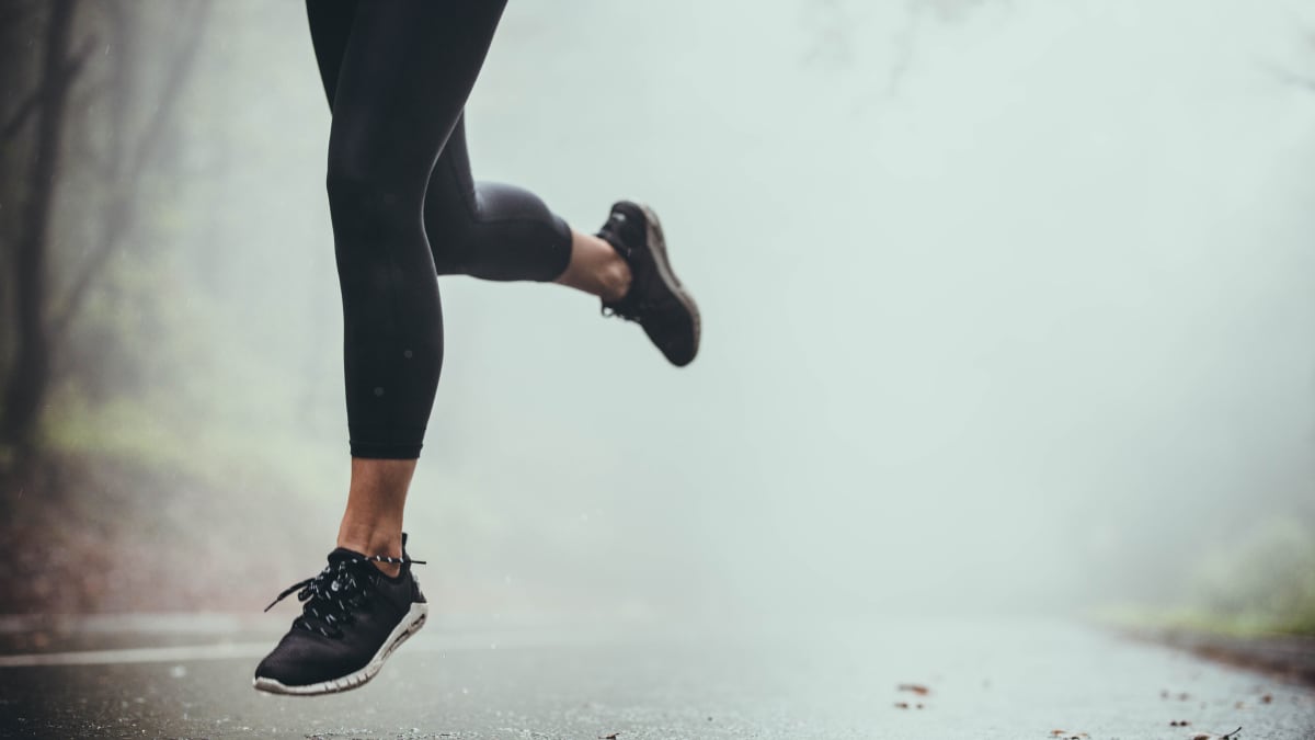 Cinco zapatillas de ‘running’ impermeables para correr con lluvia en este otoño e invierno 
