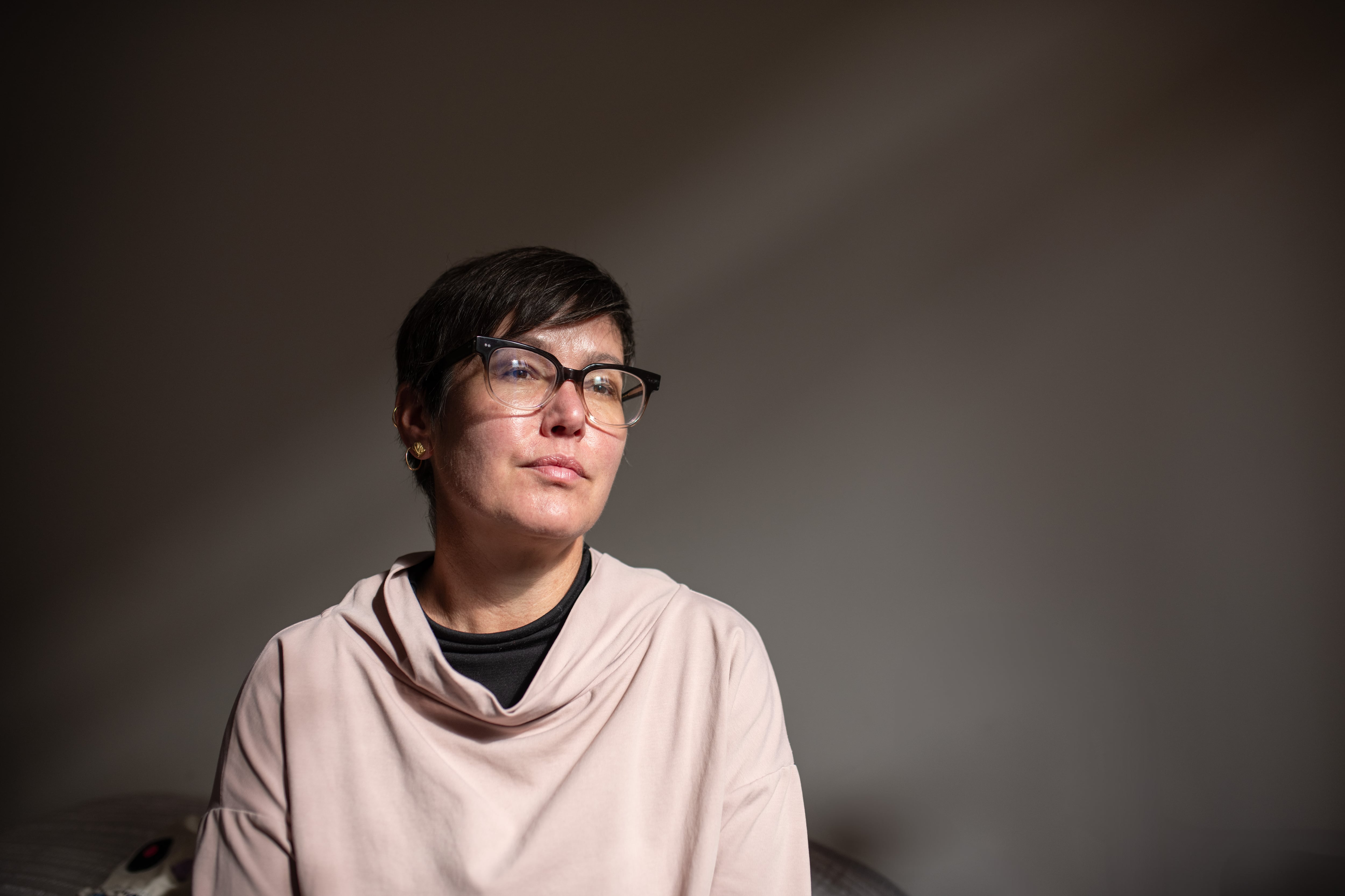 Andrea Kottow, ensayista: “Cuidar a los padres nos enfrenta a nuestras propias limitaciones”