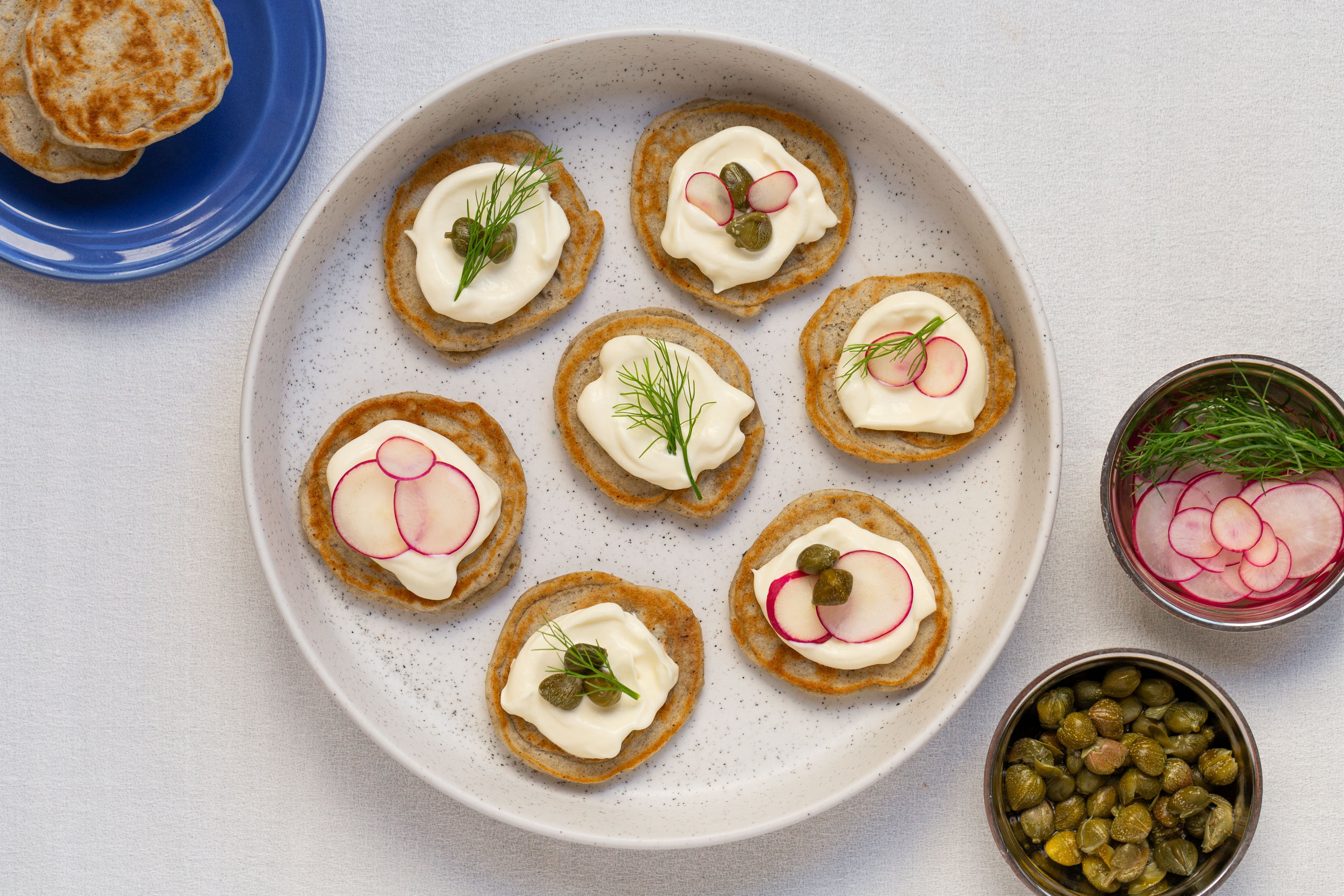 Blinis, las tortitas eslavas que sirven como aperitivo