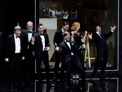 El actor Stellan Skarsgard y el equipo de &#039;The Square&#039; celebran el &eacute;xito en los Premios del Cine Europeo.