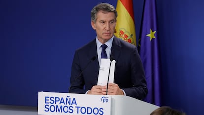 El lder del PP, Alberto N?ez Feijo, durante la rueda de prensa posterior a la reunin del Comit de Direccin del Partido Popular, este lunes en Madrid.