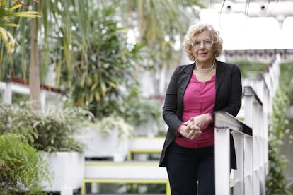 Manuela Carmena es uno de los personajes que regala su tiempo por una buena causa.