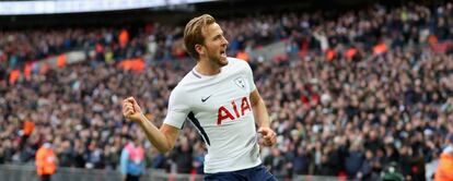 Kane festeja uno de sus goles ante el Southampton.