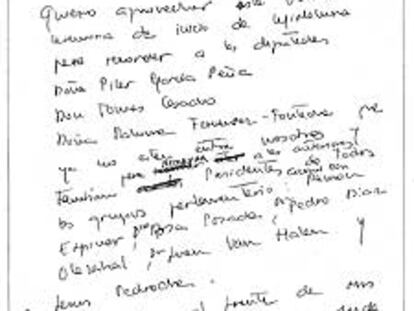 Cuartillas el discurso que leyó Concepción Dancausa