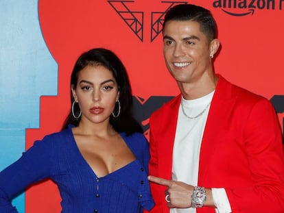 Cristiano Ronaldo y Georgina Rodríguez en la alfombra roja de los MTV EMA celebrados el 3 de noviembre en Sevilla.