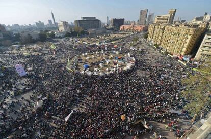 Concentración en la plaza de Tahrir, en El Cairo, durante el segundo aniversario de las revueltas