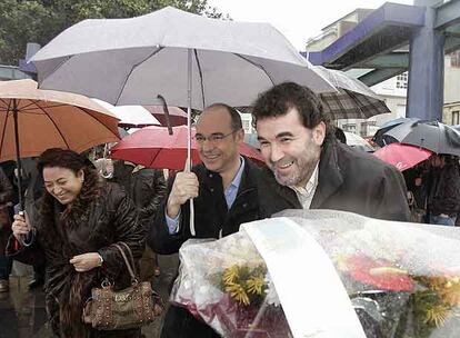 Olalla Davila, Francisco Jorquera y Anxo Quintana, ayer en Rianxo en el homenaje a Castelao.