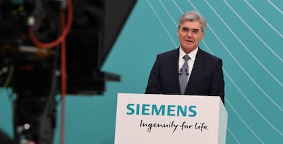 Joe Kaeser, presidente y consejero delegado de Siemens AG, durante la junta de accionistas.