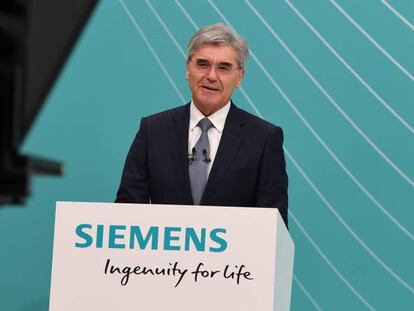 Joe Kaeser, presidente y consejero delegado de Siemens AG, durante la junta de accionistas.