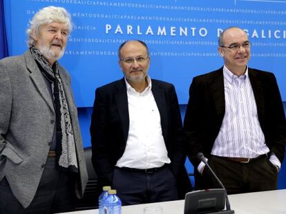 De izquierda a derecha, Xosé Manuel Beiras (AGE), Abel Losada (PSdeG) y Francisco Jorquera (BNG)