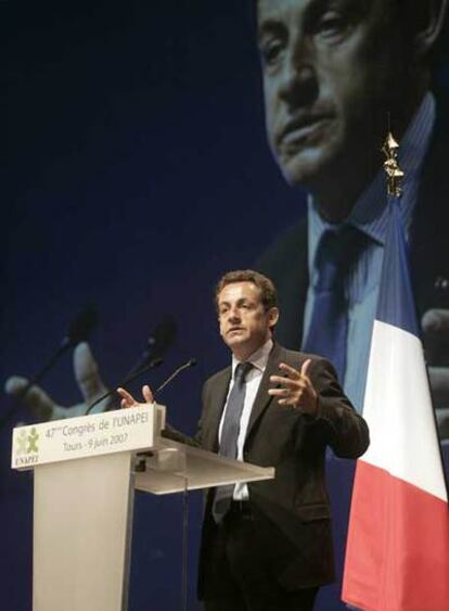 Nicolas Sarkozy, durante un acto electoral ayer en Tours.