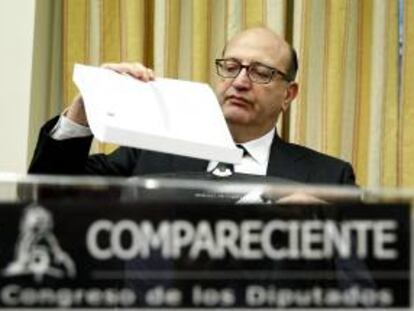 El presidente del Tribunal de Cuentas, Ramón Álvarez de Miranda, durante su comparecencia en la comisión mixta para las Relaciones con el Tribunal de Cuentas para informar de la Cuenta General del Estado de 2011 y el Informe de Fiscalización de los partidos políticos y de las donaciones percibidas por las fundaciones vinculadas orgánicamente, de los ejercicios 2009, 2010 y 2011.