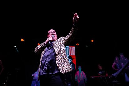 Carlos Muñoz, de la orquesta Diamante y El Show del Calvo, en Jerte (Cáceres).