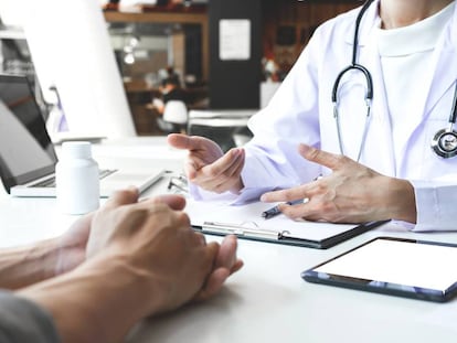 Trabajar como autónomo durante la baja médica no es motivo de despido