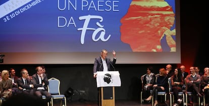 Gilles Simeoni interviene en un mitin de la campa&ntilde;a electoral, el mi&eacute;rcoles en Ajaccio.