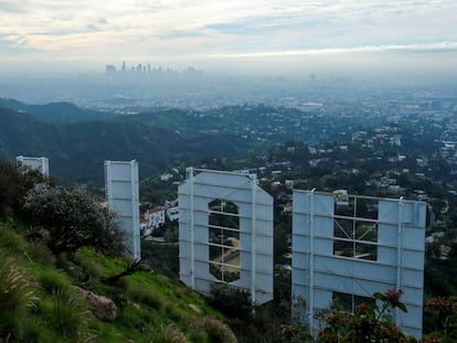 La ciudad de Los Ángeles, vista desde el cartel de Hollywood. 