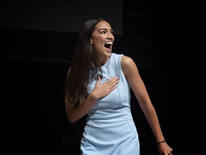 El coraje de cambiar la política de Alexandria Ocasio-Cortez