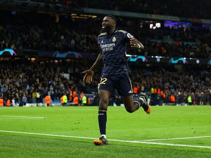 Antonio Rüdiger celebra el pase del Madrid a semifinales de la Champions.