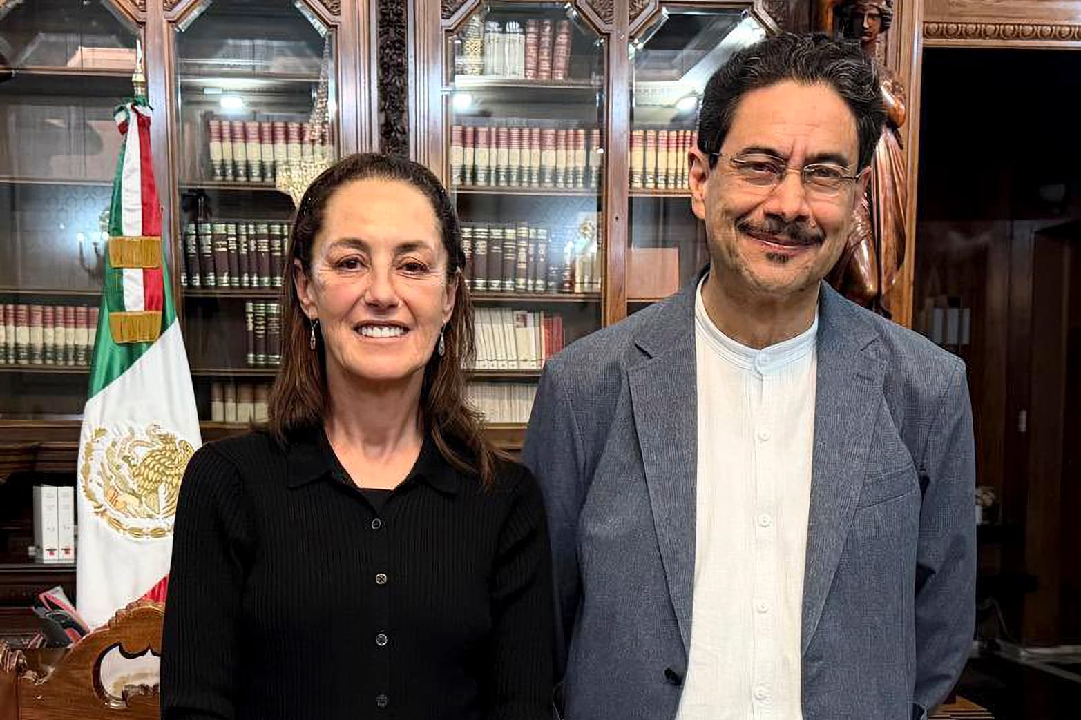 Iván Cepeda apela al centro político, mientras los partidos de La U y Conservador le cierran la puerta | El camino a las elecciones presidenciales de Colombia 2026, en vivo