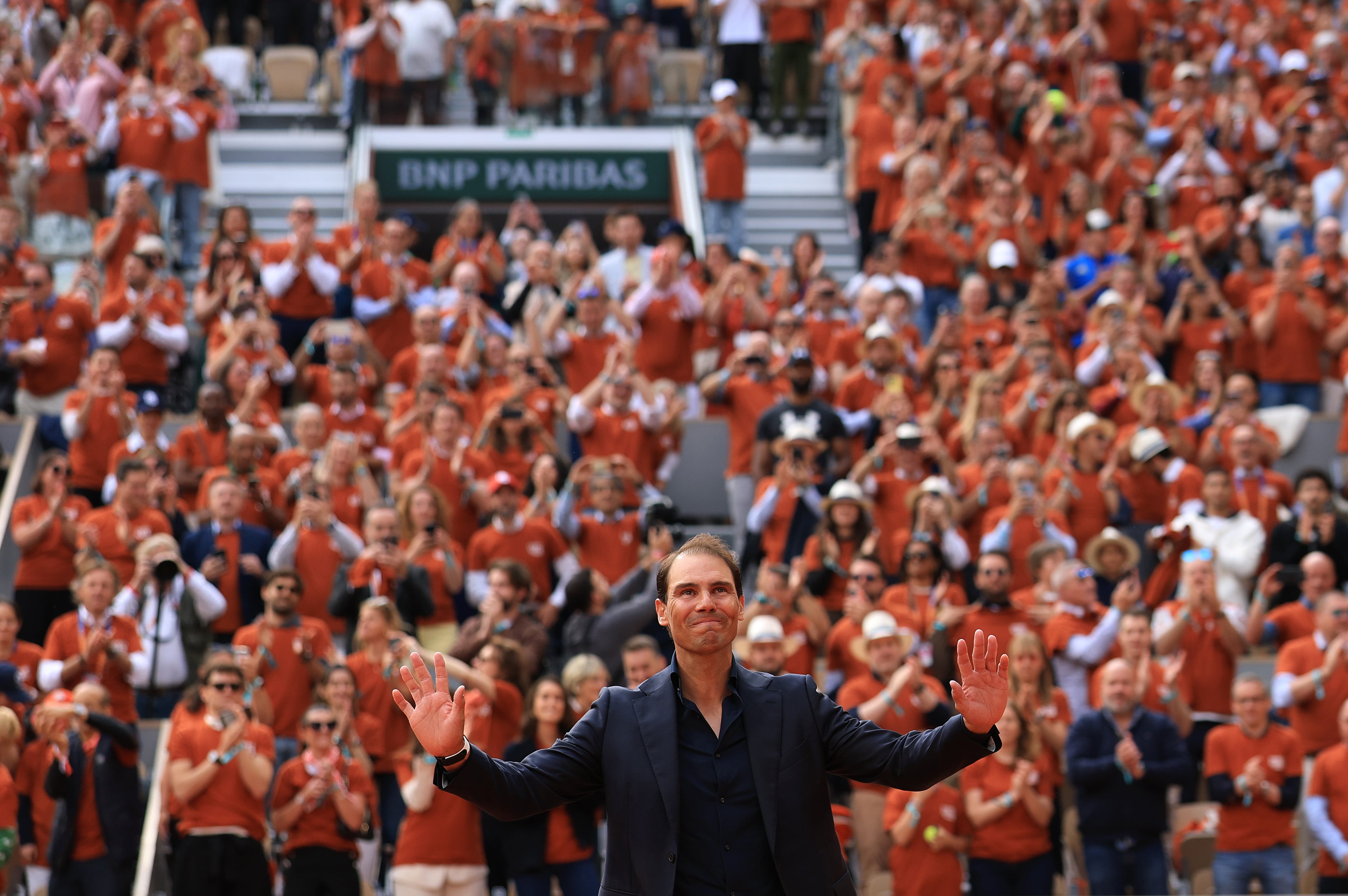 Roland Garros glorifica a Nadal con un homenaje imborrable
