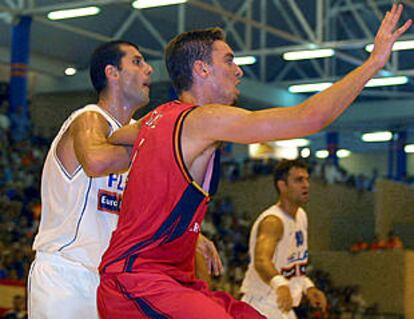 Pau Gasol anotó 20 puntos en su debú con la selección.