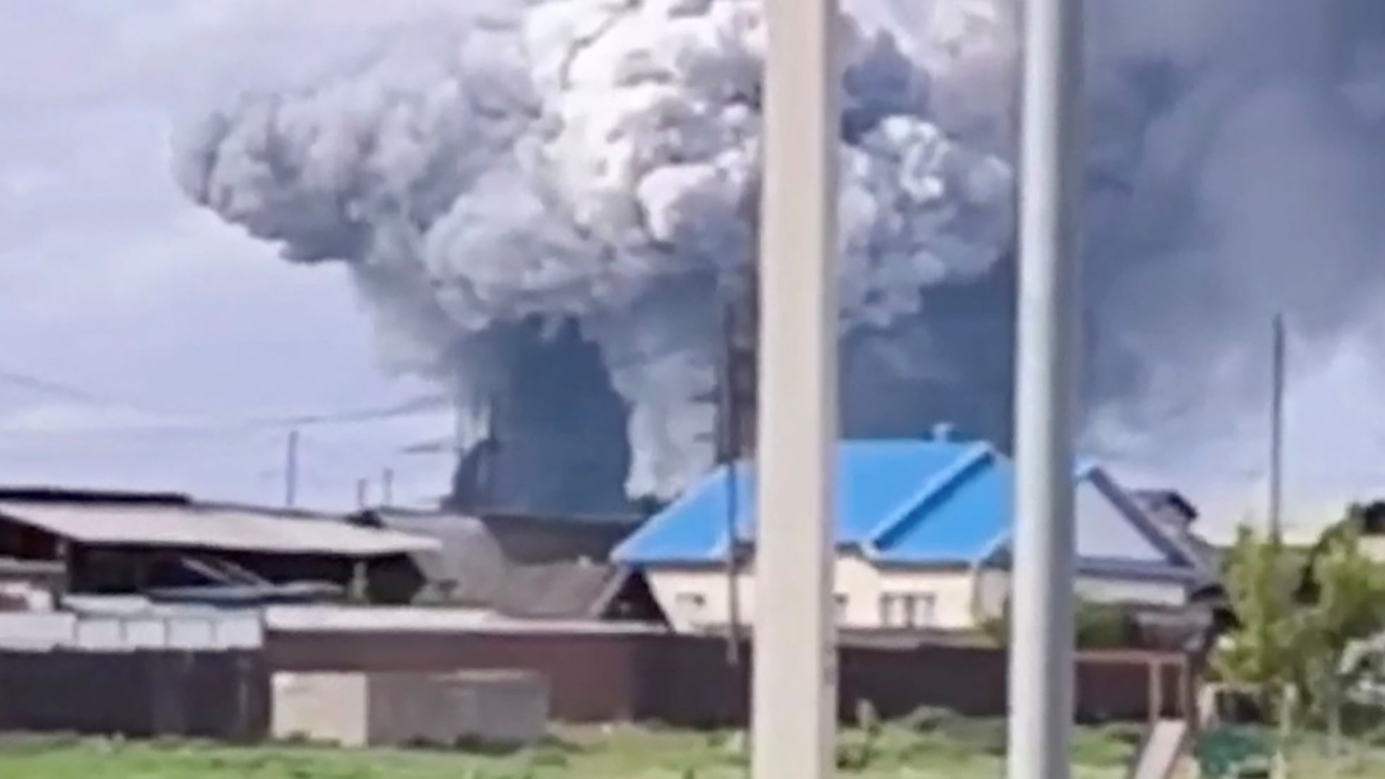 Ucrania inflige su mayor ataque a la aviación rusa en vísperas del