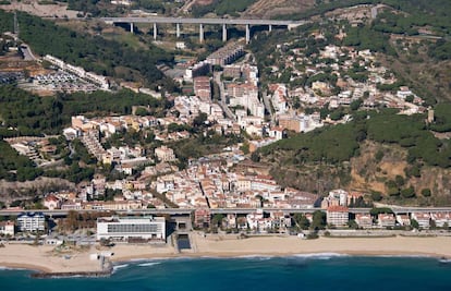 Vista aérea de la playa de La Musclera, en Caldes D'Estrac (Barcelona).