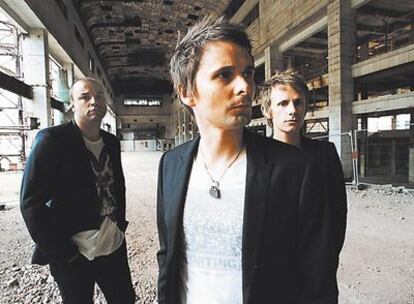 <b><i>The resistance</i>, nuevo disco del trío británico Muse</b>