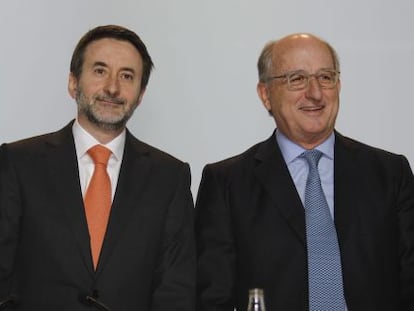 Josu Jon Imaz, consejero delegado de Repsol, y Antonio Brufau, presidente