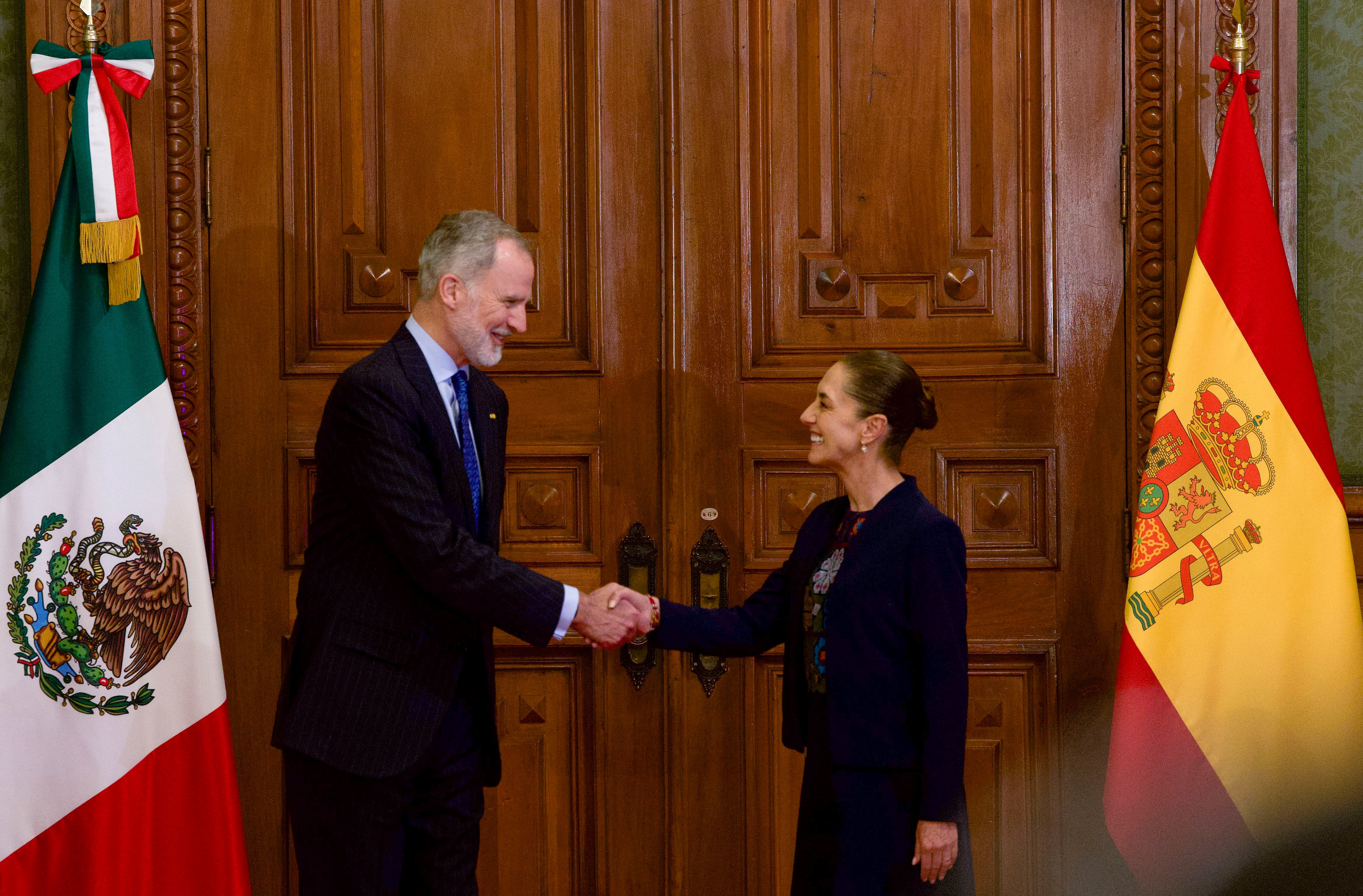 El rey Felipe VI y Claudia Sheinbaum entierran el distanciamiento entre España y México con un encuentro en Palacio Nacional