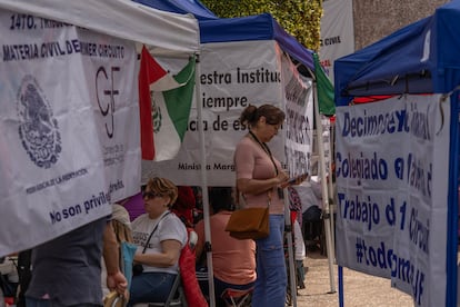 El plantón que mantienen trabajadores del Poder Judicial contra la reforma.