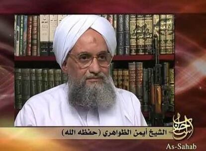 Ayman al-Zawahiri, <i>número dos</i> de Al Qaeda, durante la proclama que hizo a través de Internet.