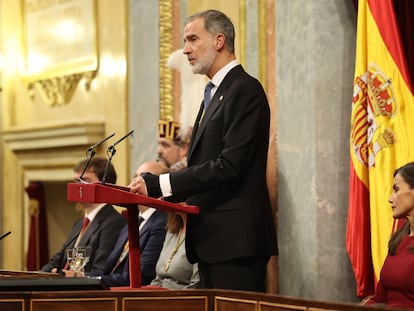 El rey Felipe VI pronuncia el discurso de apertura de la XV Legislatura de las Cortes Generales,este miércoles en el Congreso de los Diputados.