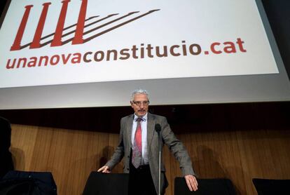 Santiago Vidal en la presentació de la Constitució catalana.