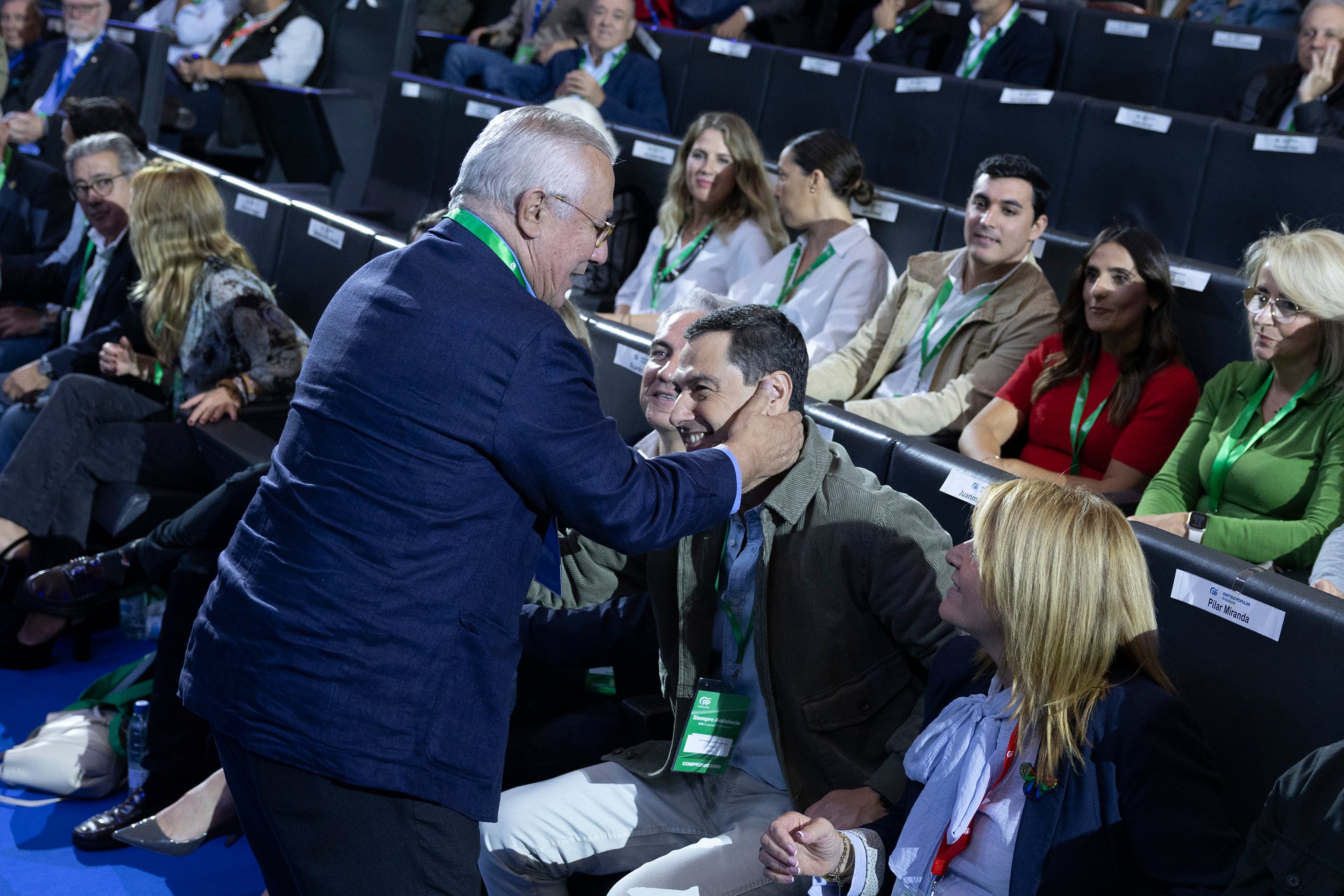 Moreno pide una “mayoría de estabilidad, para que continúe el cambio en Andalucía”